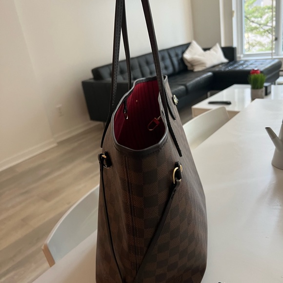 Authentic Louis Vuitton MM - Picture 5 of 6